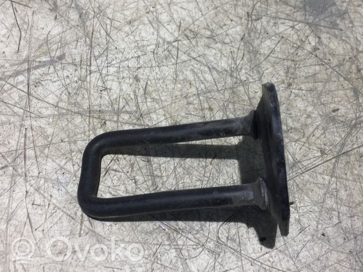 Toyota Yaris Boucle de verrouillage porte avant / crochet de levage 