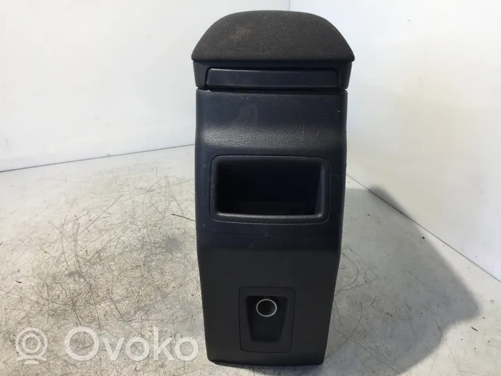 Toyota Auris E180 Console centrale 5891002160