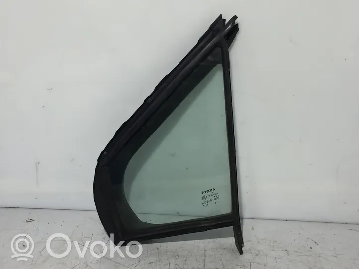 Toyota Yaris Fenêtre latérale avant / vitre triangulaire (4 portes) 43R00097