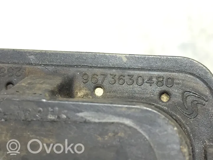 Toyota Proace Jäähdyttimen kannatin 9673630480