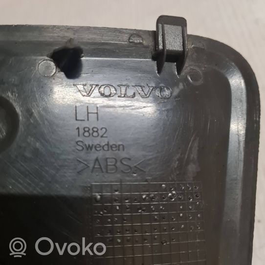 Volvo V70 Muu vararenkaan verhoilun elementti 1882