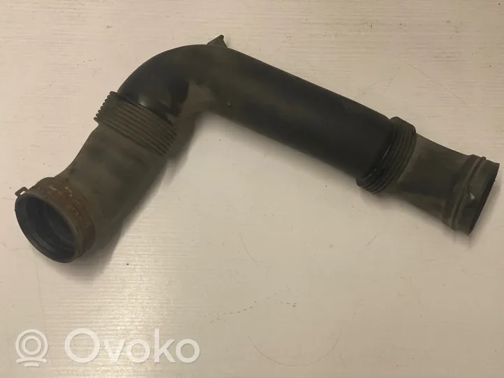 Volkswagen PASSAT B6 Rura / Wąż dolotowy powietrza 1K0129618AJ