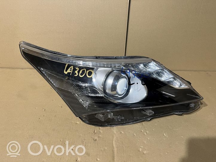 Toyota Avensis T270 Phare frontale 10000-17687