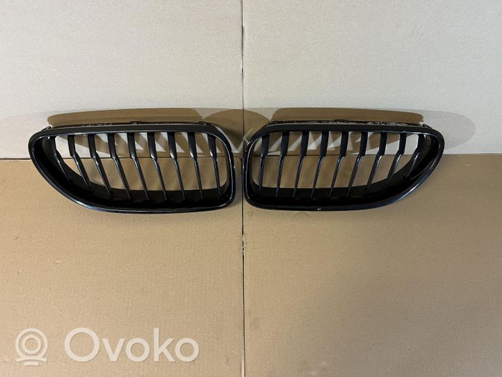 BMW 6 F12 F13 Maskownica / Grill / Atrapa górna chłodnicy 7370390