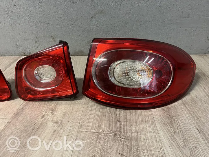 Volkswagen Tiguan Lampy tylne / Komplet 5n0945095H