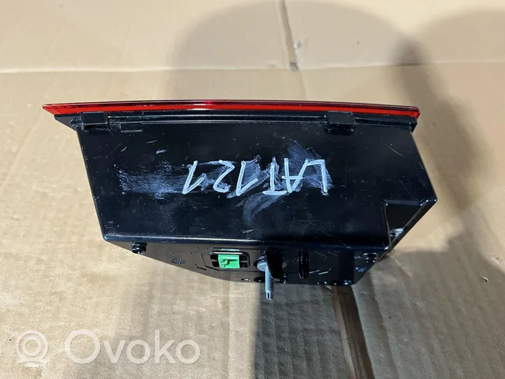 Jaguar E-Pace Lampy tylnej klapy bagażnika J9C3-13193-CC