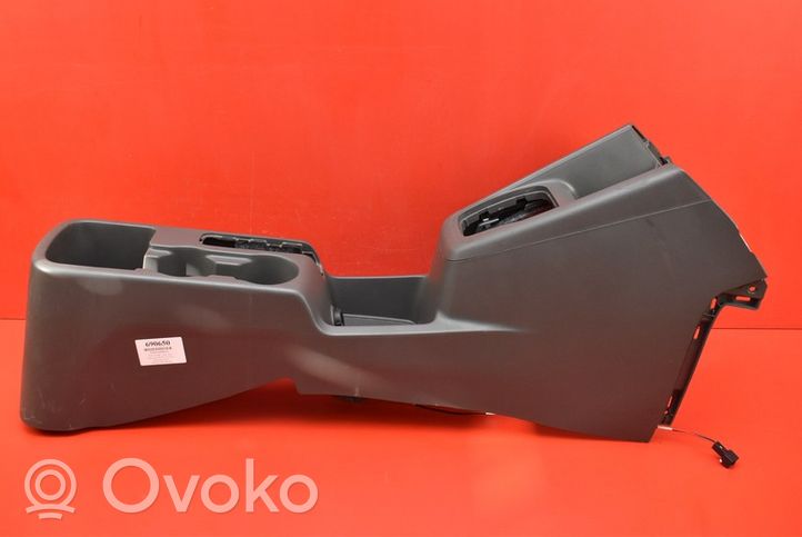 KIA Venga Console centrale 84611-1P000