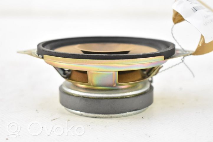 Subaru Justy Subwoofer-bassokaiutin 39102-86G00