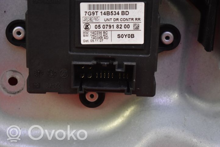 Volvo V70 Elektryczny podnośnik szyby drzwi tylnych 970716