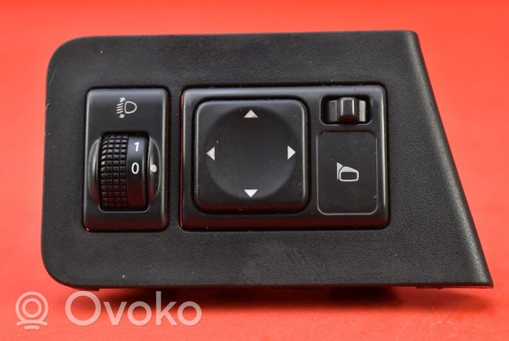 Nissan NV200 Przycisk / Włącznik podgrzewania lusterek 