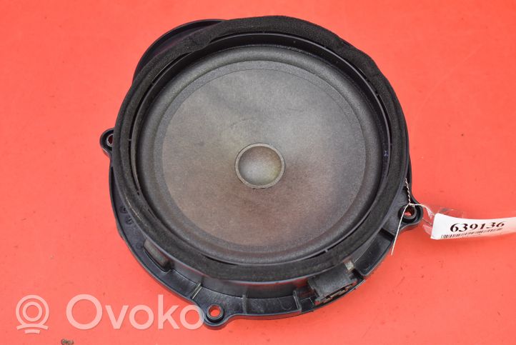 Land Rover Discovery 3 - LR3 Enceinte subwoofer XQM500480