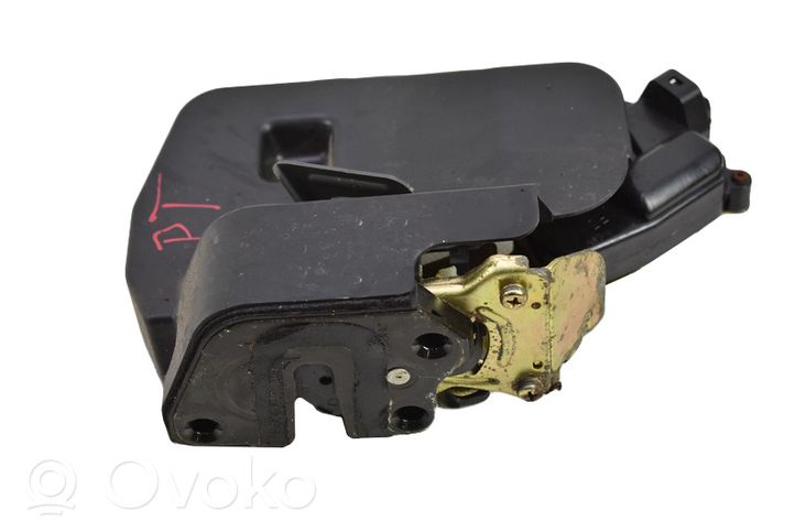 KIA Opirus Rear door lock 