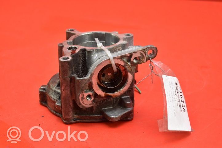Skoda Octavia Mk2 (1Z) Pompa podciśnienia / Vacum 06J145100B
