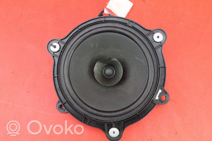 Renault Captur Subwoofer-bassokaiutin 