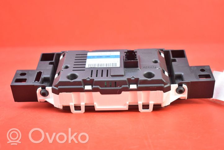 Ford Focus Unità principale autoradio/CD/DVD/GPS CM5T-18B955-AC