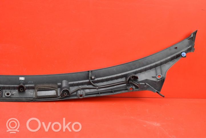 Honda Legend Wiper trim 74201-SJA-A000