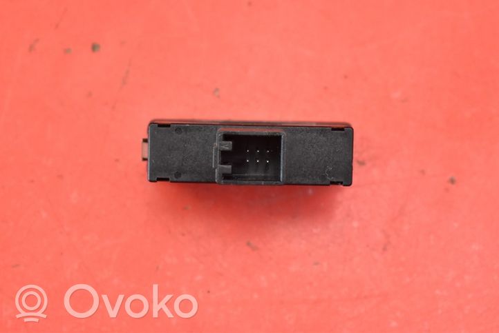 Volkswagen PASSAT CC Hazard light switch 9535091QB