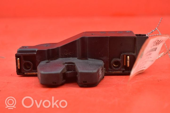 Citroen C5 Zamek klapy tylnej / bagażnika 9646091580