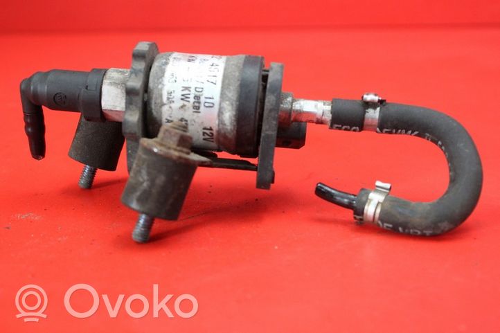 Audi A4 S4 B8 8K Pompe à carburant 8K0261163D