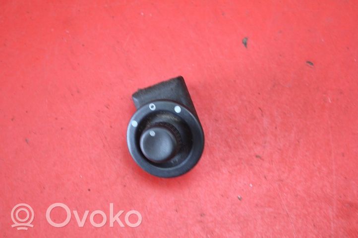 Opel Vivaro Interrupteur chauffage miroir 255704649R