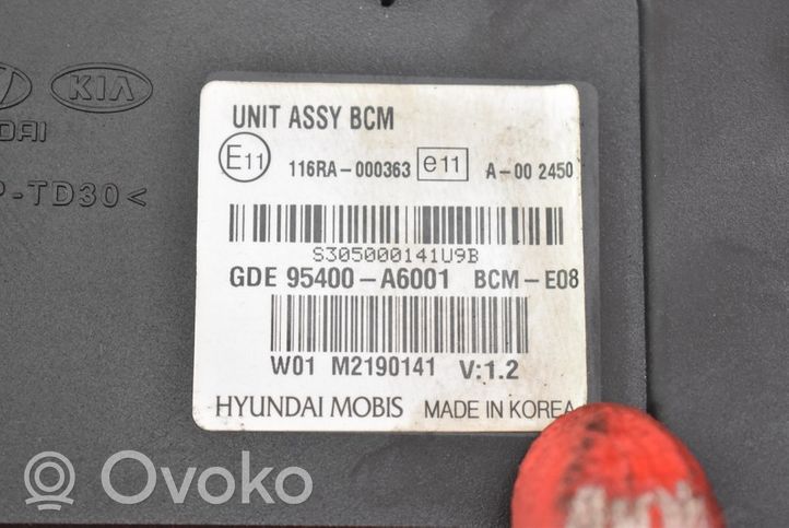 Hyundai i30 Releen moduulikiinnike 95400-A6001