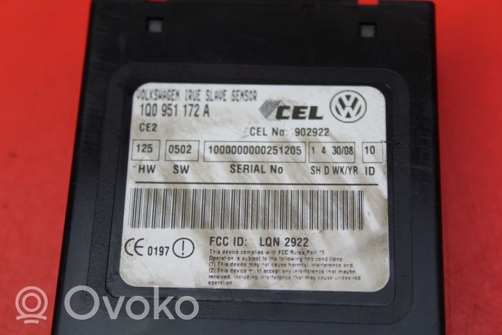 Volkswagen Eos Boîte à fusibles relais 1Q0951172A