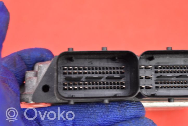 Volkswagen Phaeton Relay mounting block 070906016B