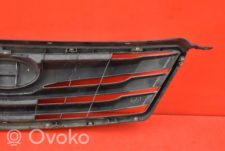 Subaru Outback Grille de calandre avant 91121AJ020