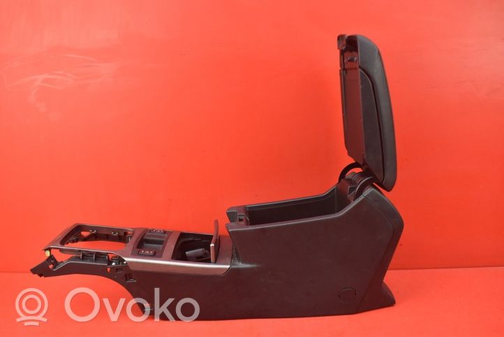 Subaru Outback Console centrale 92113AJ000