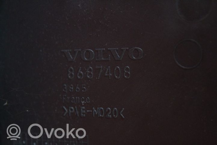 Volvo V50 Center console 8687408