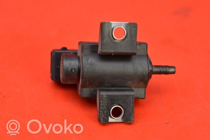 Toyota Verso Vacuum valve 258600R011