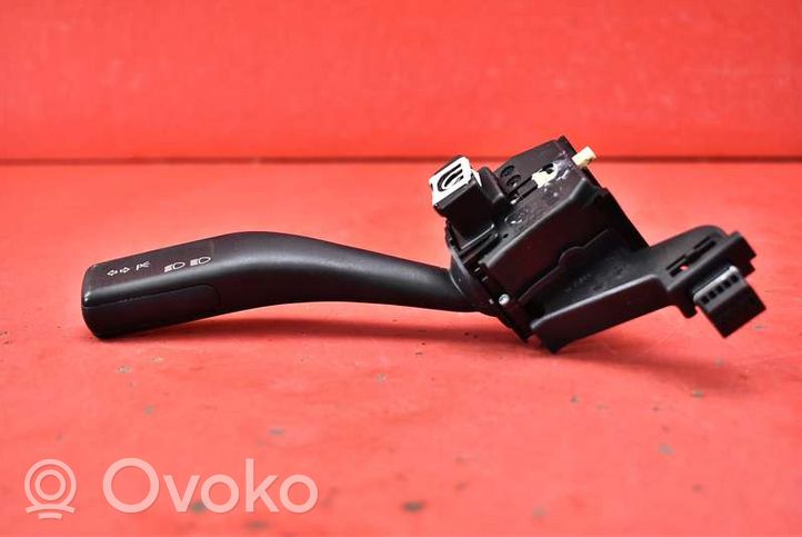 Seat Toledo III (5P) Interruptor del limpiafaros 1K0953513