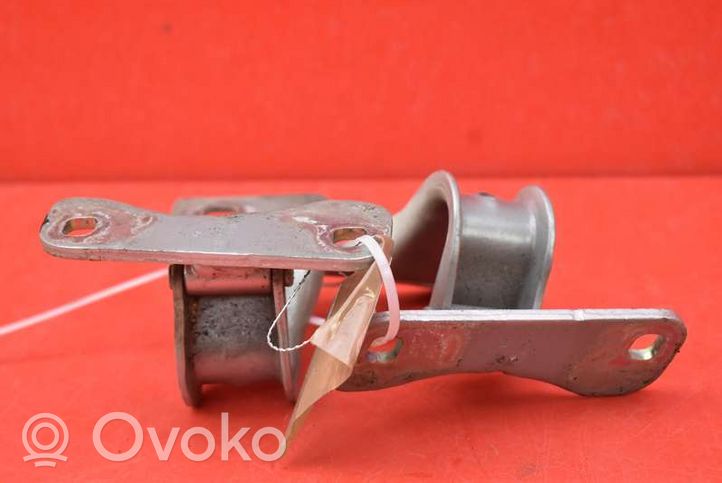 Opel Astra H Tailgate/trunk/boot hinge 13275575