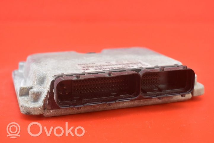 Opel Zafira A Unité de commande, module ECU de moteur 0281010021