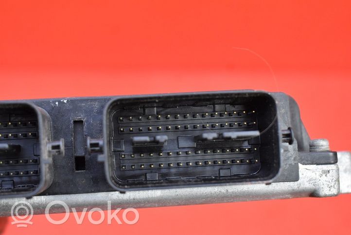 Suzuki Swift Motorsteuergerät ECU 33920-72K00