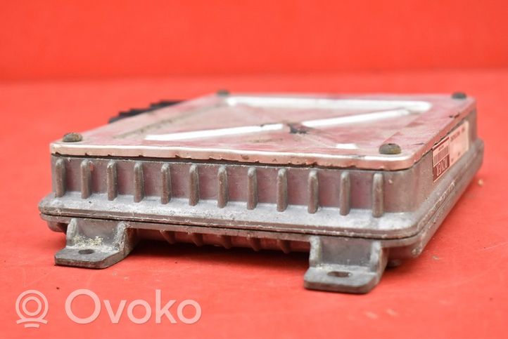 Land Rover Freelander Komputer / Sterownik ECU silnika MKC104392