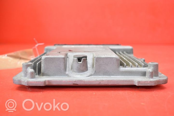 Renault Laguna III Unité de commande, module ECU de moteur 237101620R