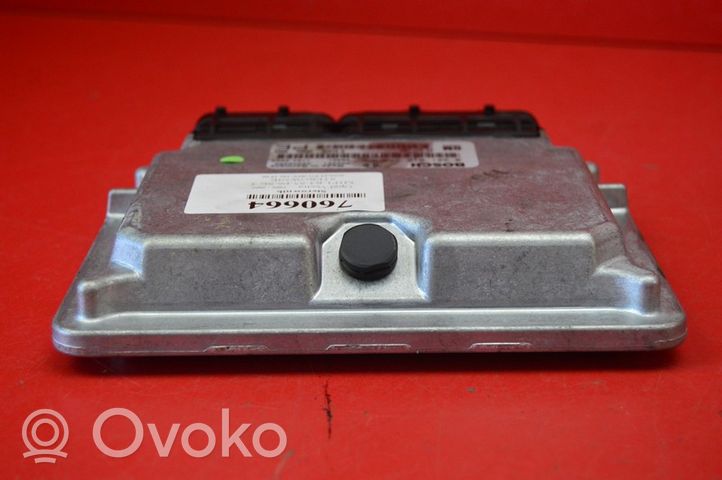 Opel Vectra B Komputer / Sterownik ECU silnika 24417194