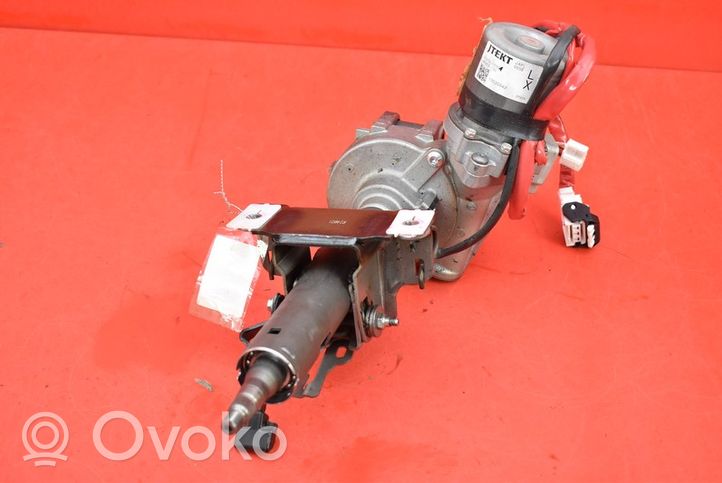 Toyota Avensis T270 Ohjaustehostimen pumppu 45250-05690