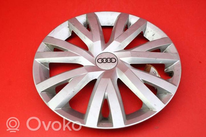 Audi A4 S4 B8 8K Mozzo/copricerchi/borchia della ruota R17 5G0601147B