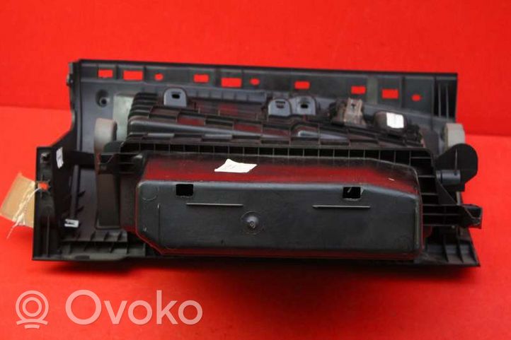 Renault Megane III Glove box 685000007R