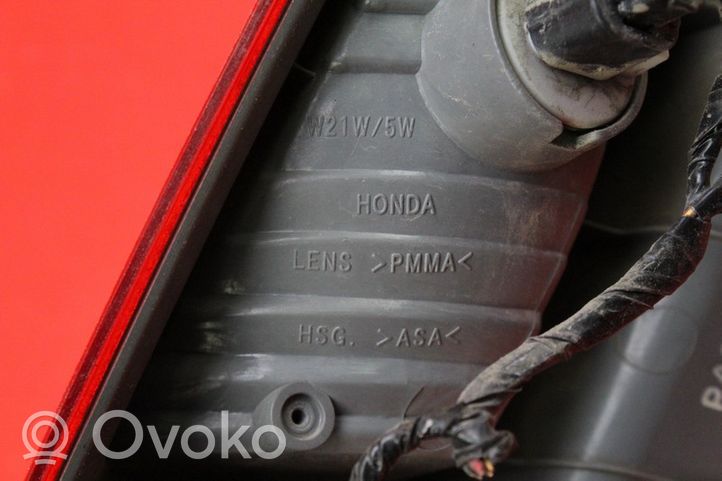 Honda Stream Feux arrière / postérieurs P1483R