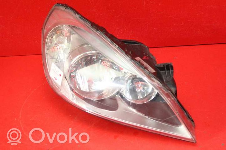 Volvo V60 Lampa przednia 31299995