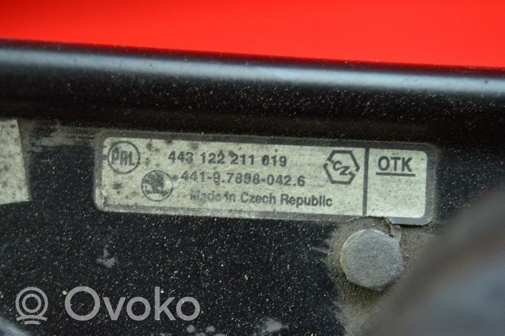 Skoda Felicia II Mechanizm i silniczek wycieraczek szyby przedniej / czołowej 443122211019