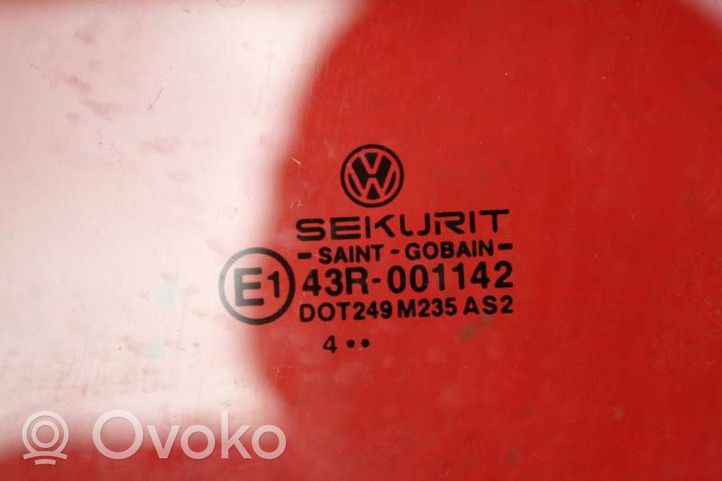 Volkswagen Polo IV 9N3 Szyba drzwi przednich 