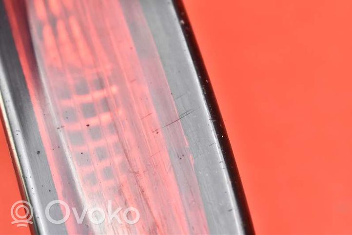 Toyota Corolla Verso E121 Wewnętrzna lampka bagażnika 020002