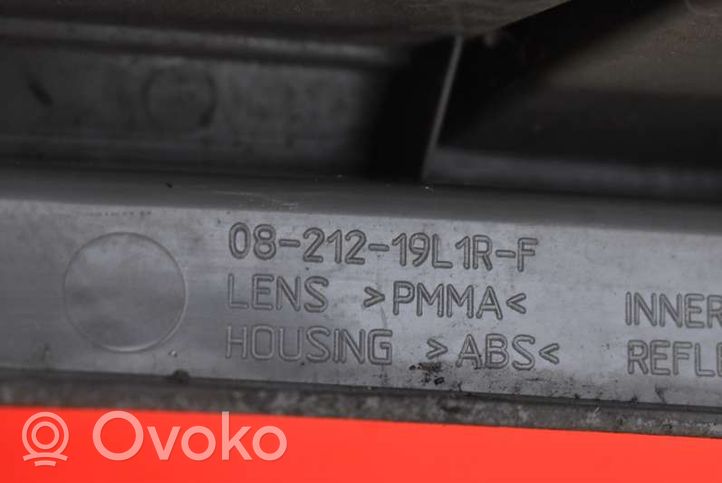 Toyota Corolla E120 E130 Luz trasera/de freno 0000