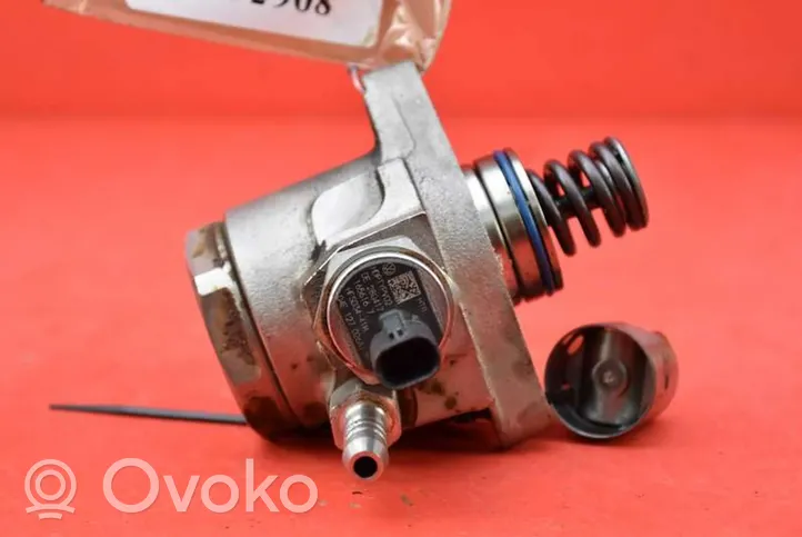 Skoda Fabia Mk3 (NJ) Pompe d'injection de carburant à haute pression 04E127026AT