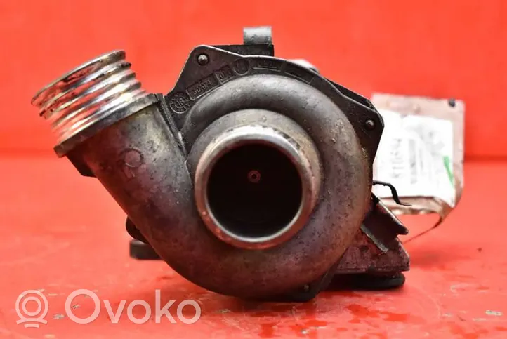 BMW X3 E83 Water pump 70285120