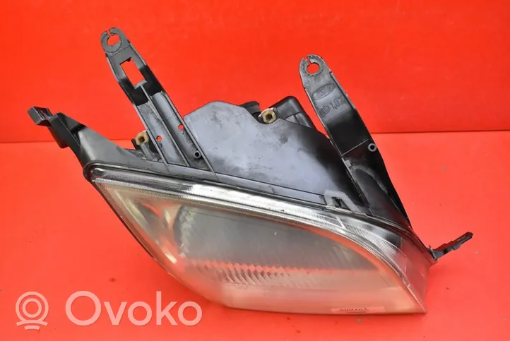 Ford Fusion Lampa przednia 246898-00R